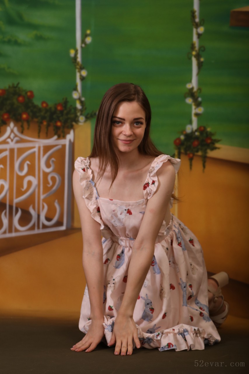 [234P+1V] Lauren长裙写真